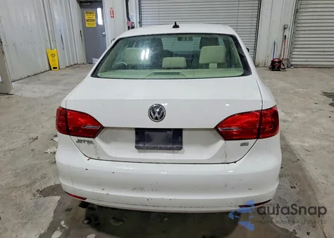 2014 Volkswagen Jetta Se z USA, uszkodzony, nr VIN 3VWD17AJ3EM222189